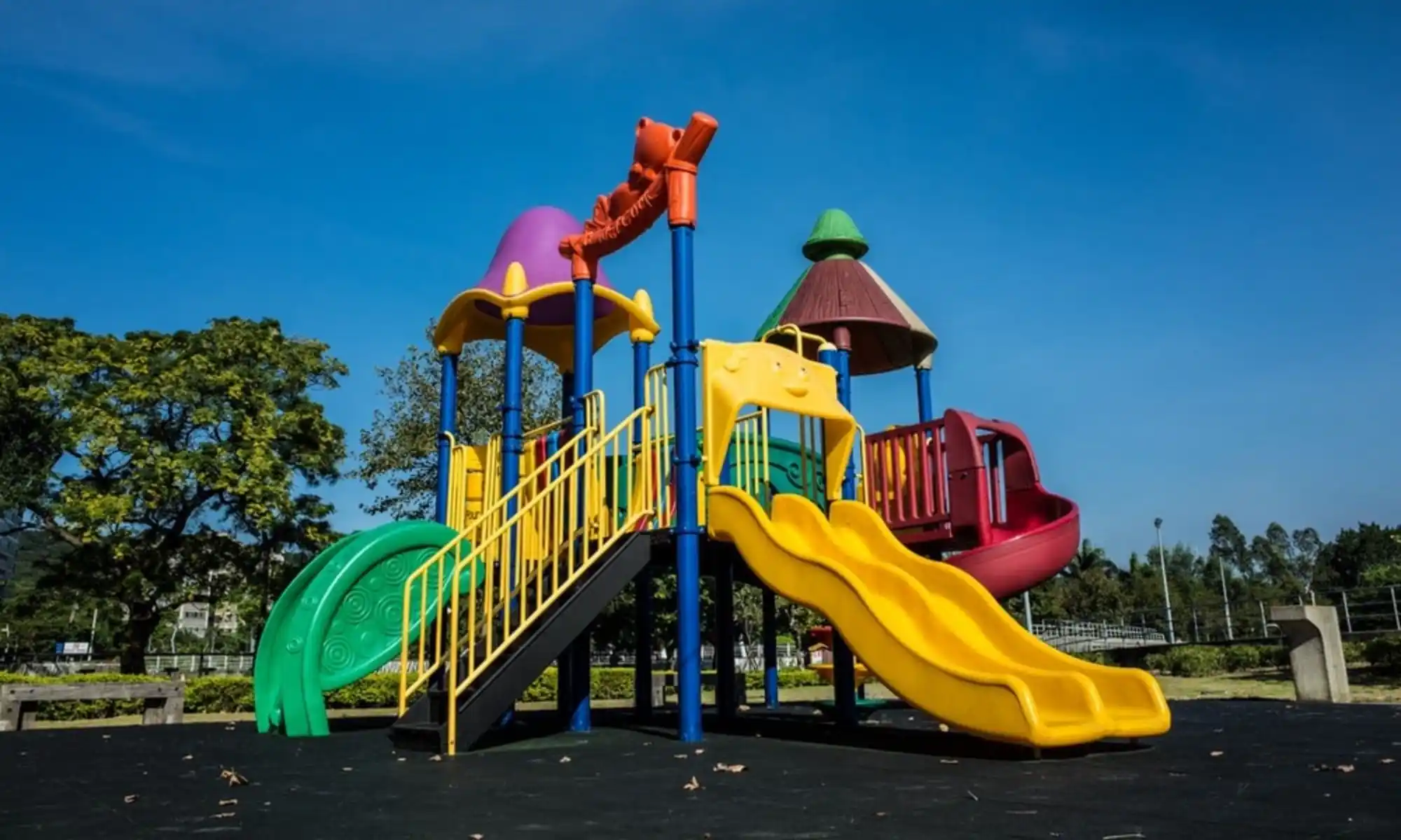 Playground Outdoor Anak-anak